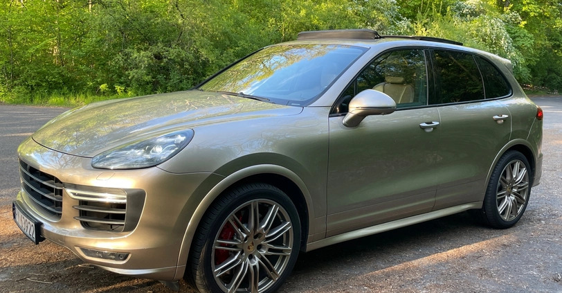 Porsche Cayenne cena 199999 przebieg: 72000, rok produkcji 2015 z Poznań małe 211